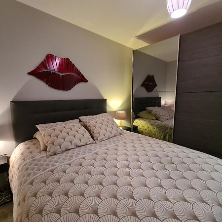 Appartement De Standing Au Centre De Шасьє Екстер'єр фото